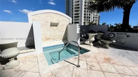 19400 Turnberry Way Aventura FL 33180