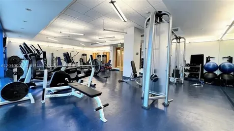 19400 Turnberry Way Aventura FL 33180