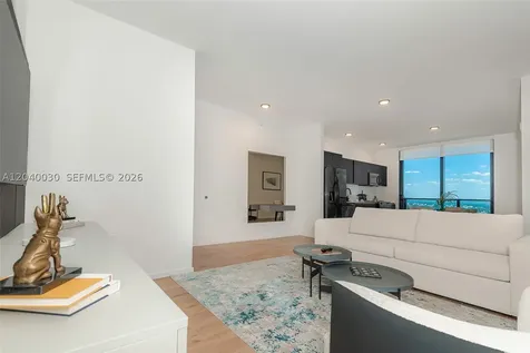 398 NE 5th Street Miami FL 33132