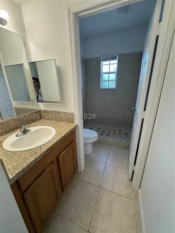 7130 Rue Versailles Miami Beach FL 33141
