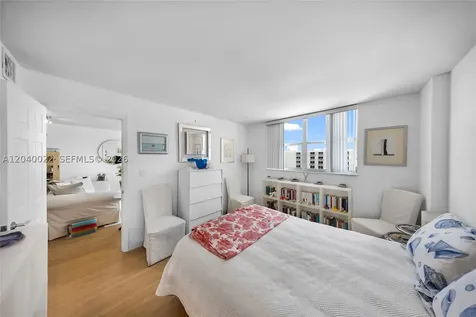 465 Ocean Drive Miami Beach FL 33139