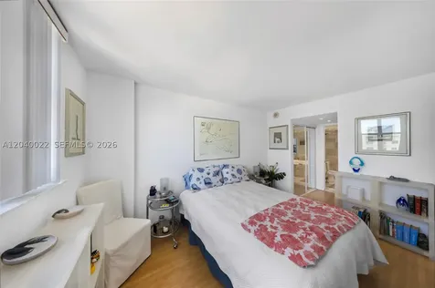 465 Ocean Drive Miami Beach FL 33139