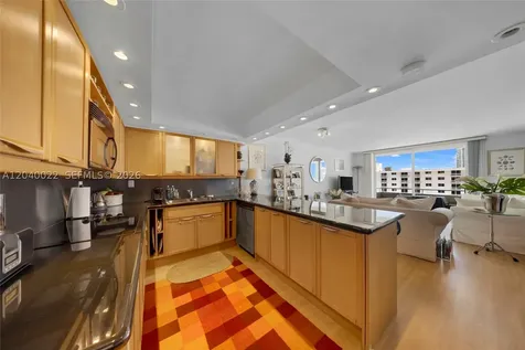465 Ocean Drive Miami Beach FL 33139