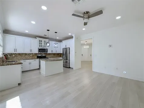 7266 NW 108th Way Parkland FL 33076