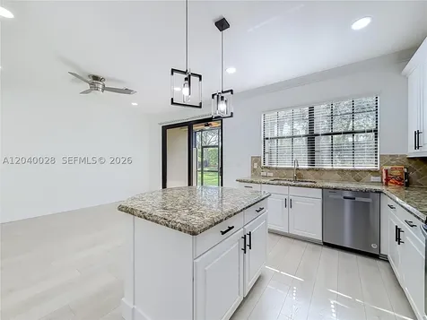 7266 NW 108th Way Parkland FL 33076