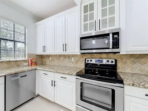 7266 NW 108th Way Parkland FL 33076