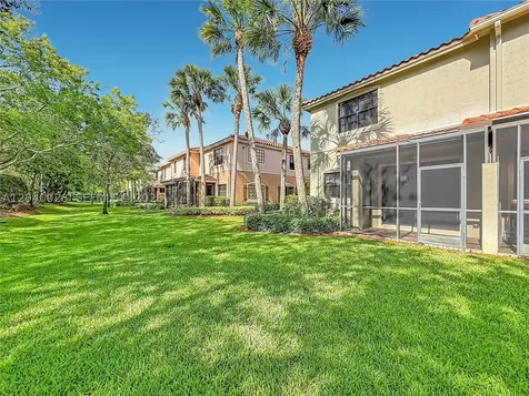 7266 NW 108th Way Parkland FL 33076