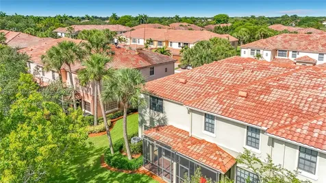 7266 NW 108th Way Parkland FL 33076
