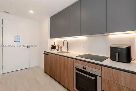 580 72nd Street Miami Beach FL 33141