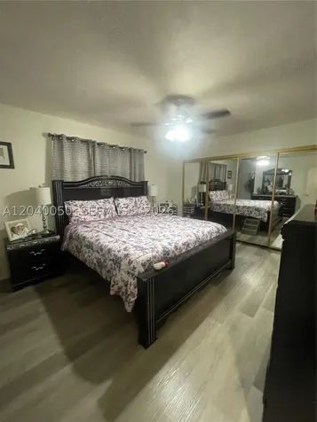 6945 W 2nd Way Hialeah FL 33014