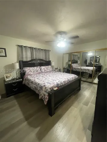6945 W 2nd Way Hialeah FL 33014