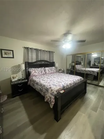 6945 W 2nd Way Hialeah FL 33014