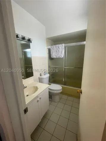 6945 W 2nd Way Hialeah FL 33014
