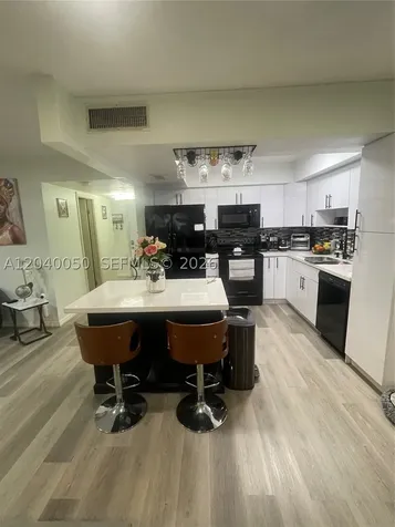 6945 W 2nd Way Hialeah FL 33014