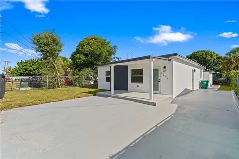 3271 NW 102nd Street Miami FL 33147