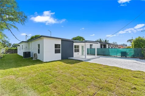 3271 NW 102nd Street Miami FL 33147