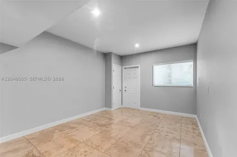 8 Pinta Road Miami FL 33133
