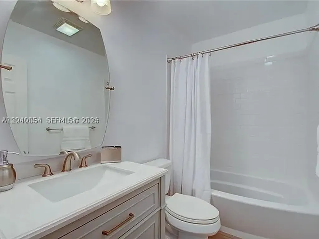 2200 NE 66th Street Fort Lauderdale FL 33308
