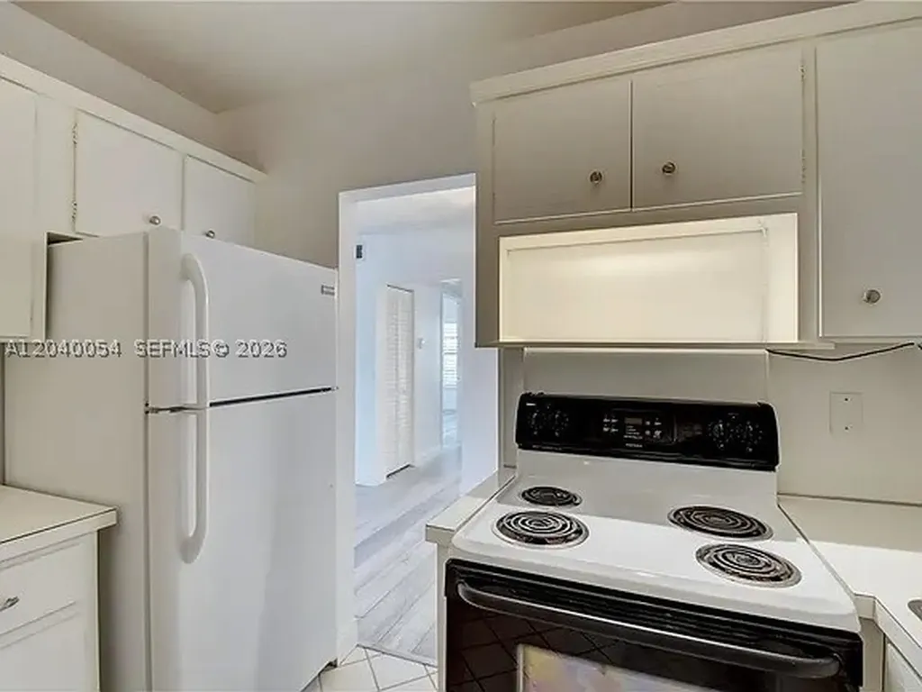 2200 NE 66th Street Fort Lauderdale FL 33308