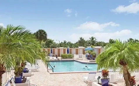 2200 NE 66th Street Fort Lauderdale FL 33308