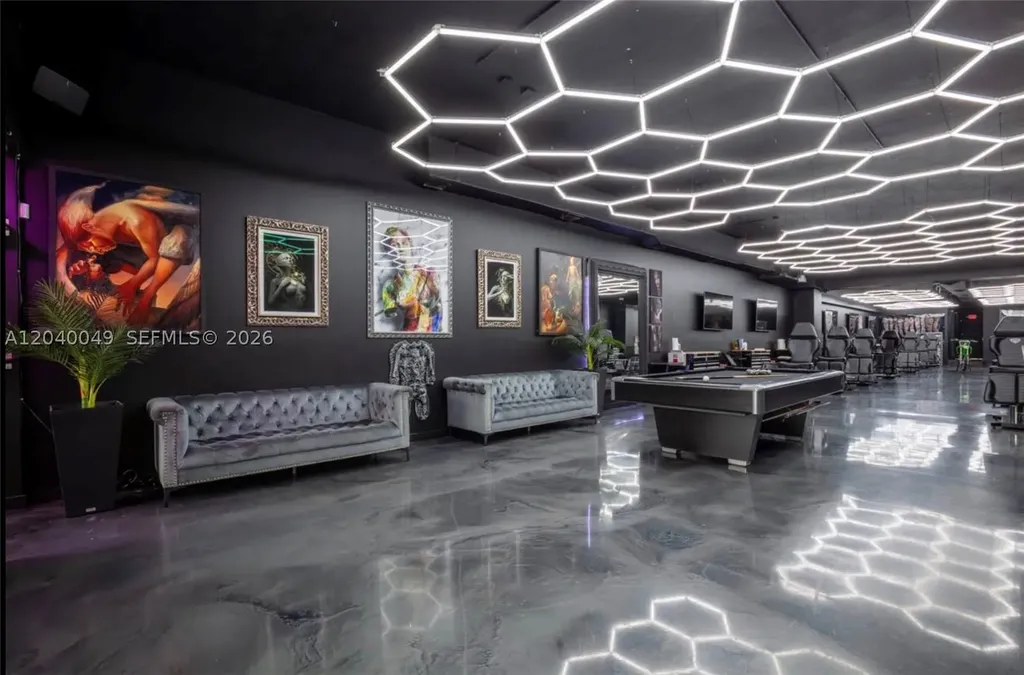 1816 Harrison Street Hollywood FL 33020