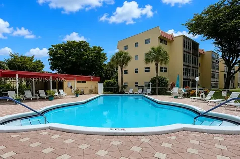 1035 Country Club Drive Margate FL 33063