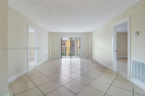 4717 NW 7th Street Miami FL 33126