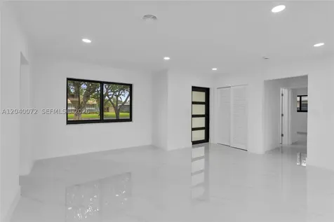 6940 NW 6th Street Plantation FL 33317