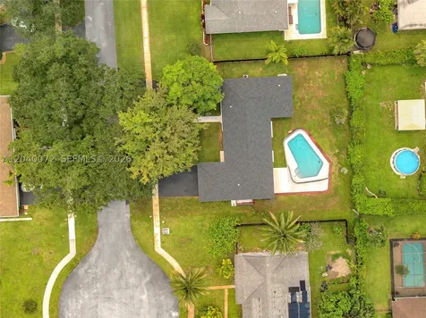 6940 NW 6th Street Plantation FL 33317