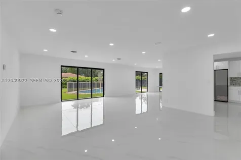 6940 NW 6th Street Plantation FL 33317