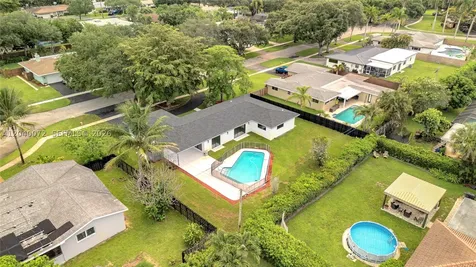 6940 NW 6th Street Plantation FL 33317