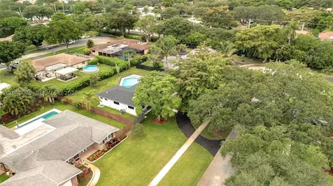 6940 NW 6th Street Plantation FL 33317