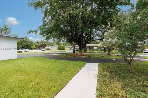 6940 NW 6th Street Plantation FL 33317