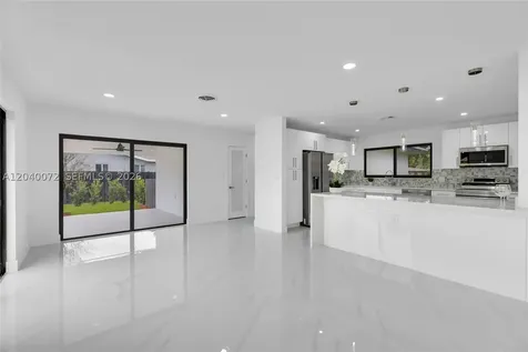 6940 NW 6th Street Plantation FL 33317