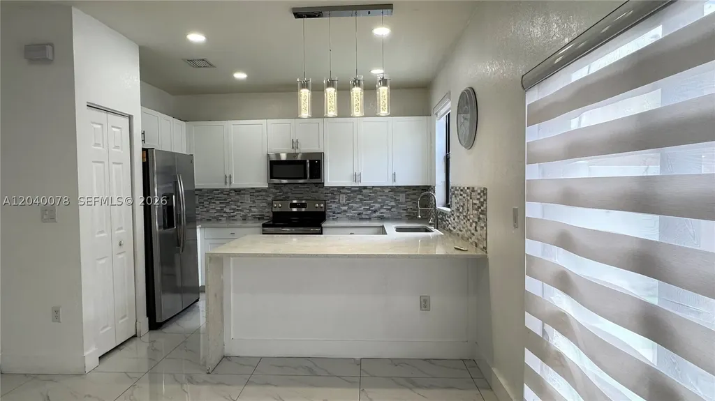 3318 W 106th Terrace Hialeah FL 33018