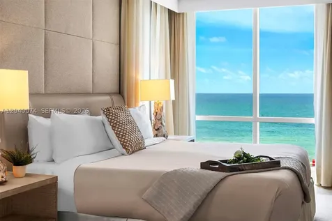102 24 Miami Beach FL 33139