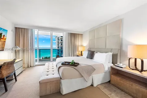 102 24 Miami Beach FL 33139