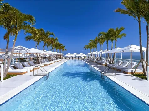 102 24 Miami Beach FL 33139