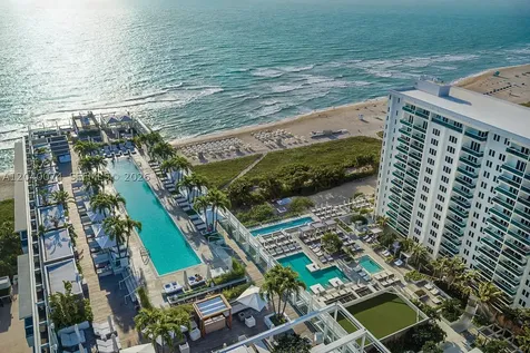 102 24 Miami Beach FL 33139