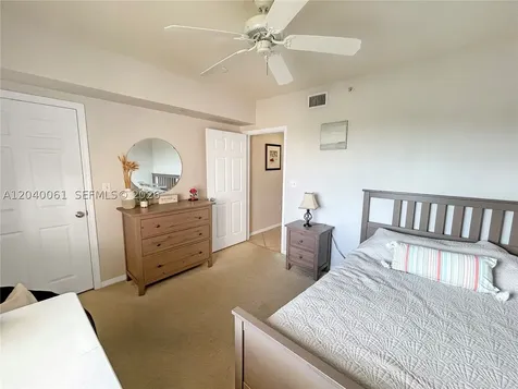 6458 Emerald Dunes Drive West Palm Beach FL 33411