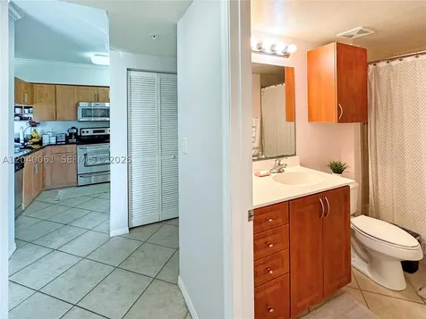6458 Emerald Dunes Drive West Palm Beach FL 33411