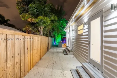 1232 NE 16th Terrace Fort Lauderdale FL 33304