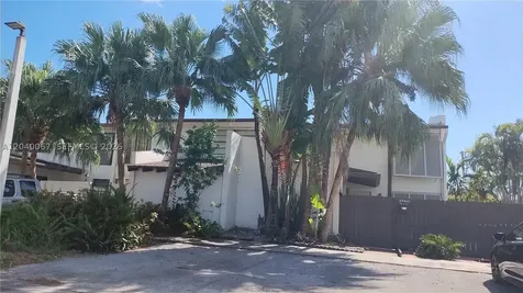 7115 SW 111th Place Miami FL 33173