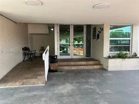 13155 Ixora Court North Miami FL 33181