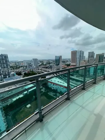 350 S Miami Avenue Miami FL 33130