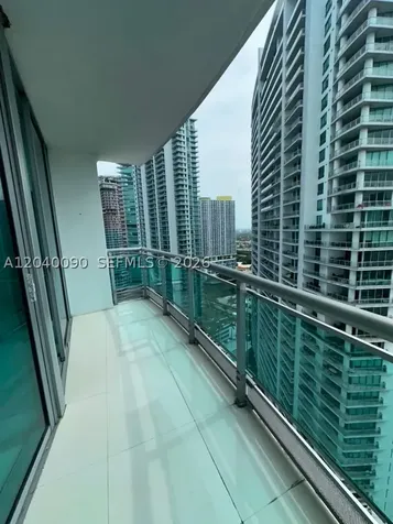 350 S Miami Avenue Miami FL 33130