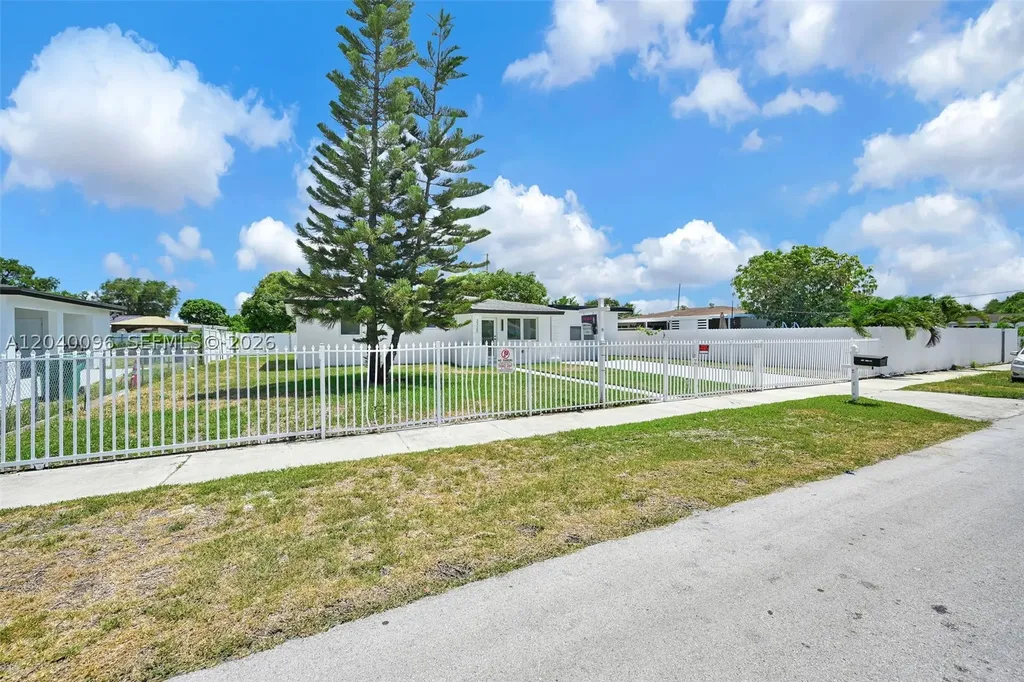3320 NW 172nd Terrace Miami Gardens FL 33056