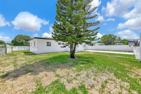 3320 NW 172nd Terrace Miami Gardens FL 33056
