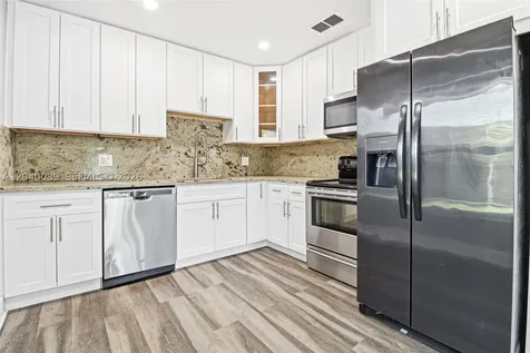 610 SW 2nd Avenue Dania Beach FL 33004