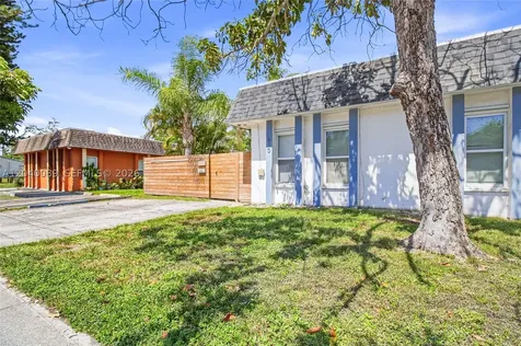610 SW 2nd Avenue Dania Beach FL 33004